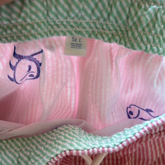 Seersucker Swim Trunks in Pink by Southern Tide Skipjack Size Large - Picture 7 of 14